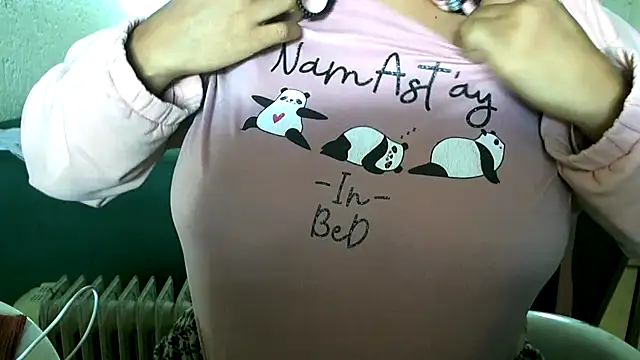 NewBeginnings8's Webcam Show