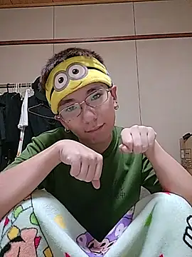 TERU_kun_jp Show in webcam
