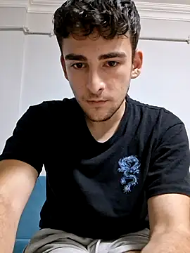 Yasinyasin7 Adlı Modelin Web Kamerası Şovu