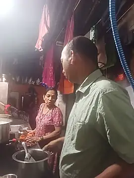 Pertunjukan Kamera Web Dhanya752896