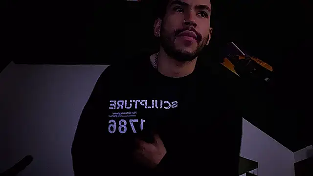 عرض كام 3v1l