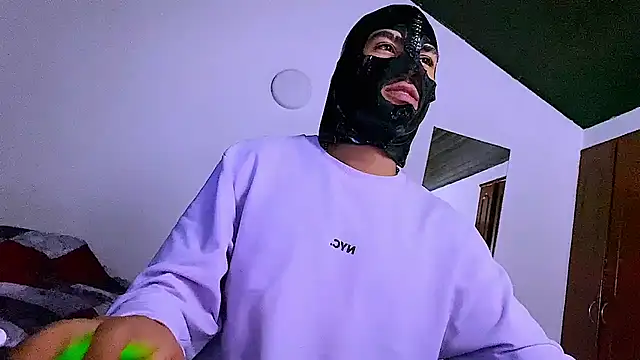 3v1l webkamerás műsora