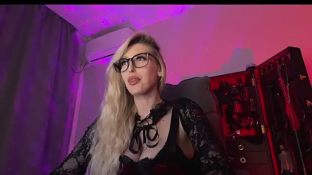 Liya_Liss' Webcam Show