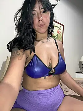 Show modela Maricba2 na web-kameri