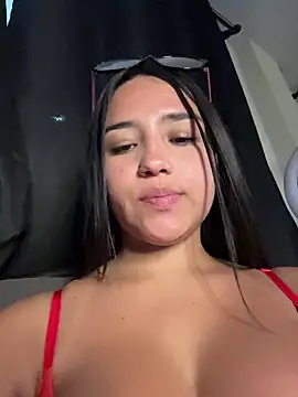 צ'אט XXX בשידור חי של Samantha_firee