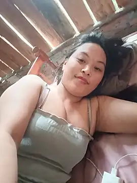 Chat +18 de Alice-567 ao vivo
