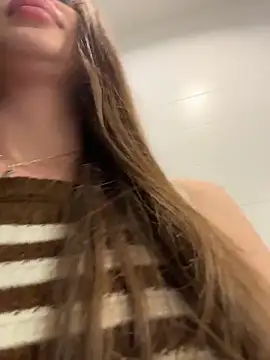 Chat +18 de KristiRich ao vivo