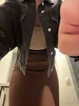 KristiRichn Live XXX chat