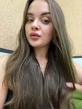 Chat +18 de KristiRich ao vivo