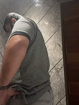 alan0ass Show in webcam