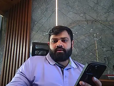 הופעת וובקאם של alan0ass