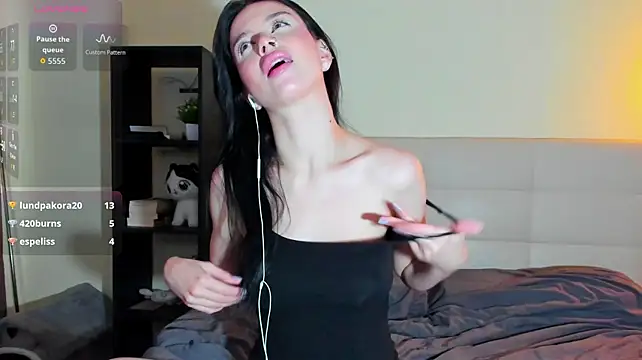 Tune_Godnesss Live XXX-Chat