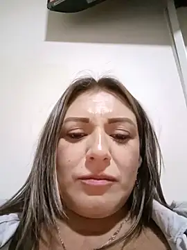 Živá chatovací místnost cataleyamyst
