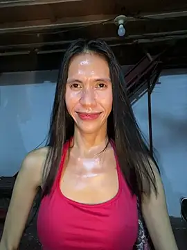 LoveRUBY143 Pertunjukan Webcam
