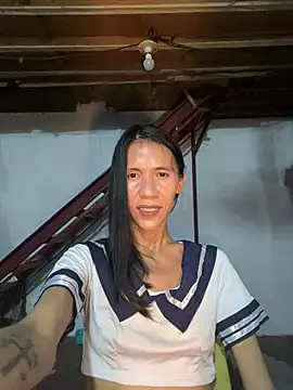 LoveRUBY143 Show in webcam