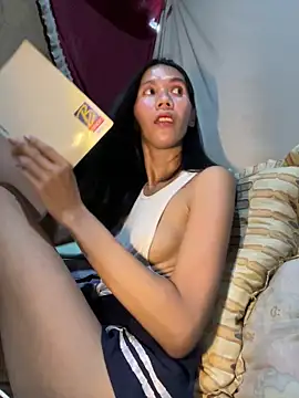 LoveRUBY143 Webcam-Show