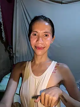 LoveRUBY143 Webcam-Show