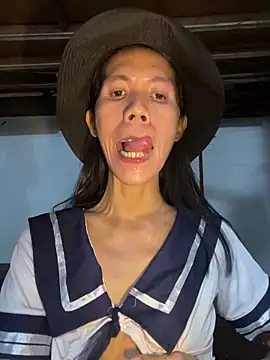LoveRUBY143 webcam show