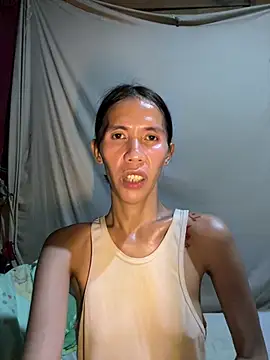 LoveRUBY143 Show in webcam