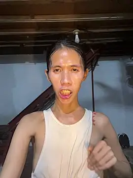 LoveRUBY143 Show in webcam