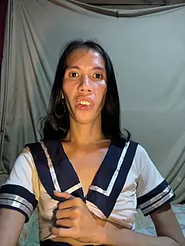 LoveRUBY143 Show in webcam