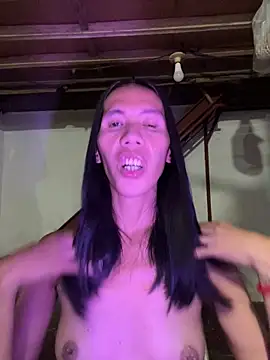 LoveRUBY143 Show in webcam