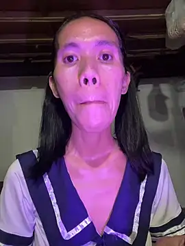 LoveRUBY143 Show in webcam