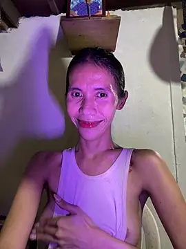 LoveRUBY143 Webcam-Show