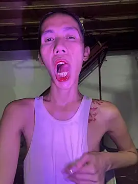LoveRUBY143 Pertunjukan Webcam