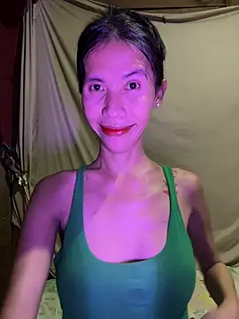 LoveRUBY143 Webcam-Show