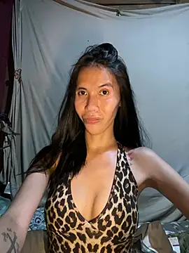 LoveRUBY143 Webcam-Show
