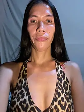 LoveRUBY143 webcam show