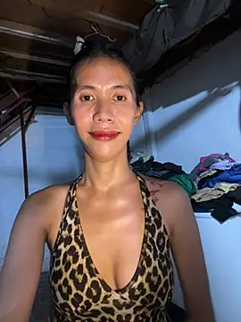 LoveRUBY143 Webcam Show