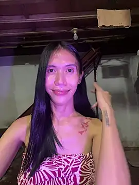 LoveRUBY143 Show in webcam