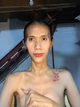 EMIRALDshemale's Webcam Show