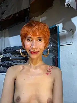 EMIRALDshemale 웹캠 쇼