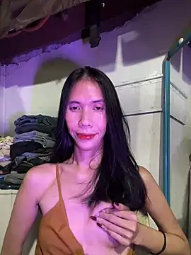 EMIRALDshemale Webcamshow