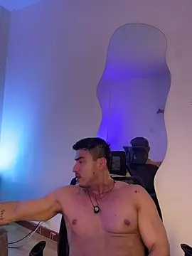Show modela Chris_Clarck na web-kameri