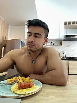 Chris_Clarck Show in webcam