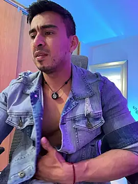 Czat XXX na żywo – Chris_Clarck