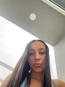 Brunettecollins05's Webcam Show