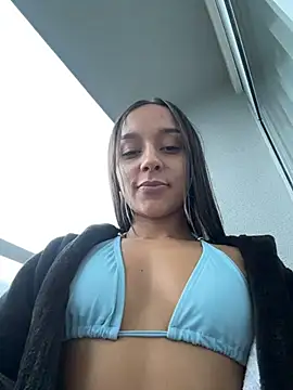 Brunettecollins05 – Kamerová šou