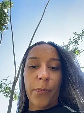 Brunettecollins05's Webcam Show