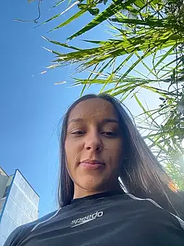 Brunettecollins05n Webbikameraesitys