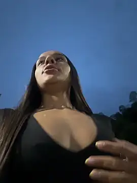 Pokazy przed kamerką – Brunettecollins05