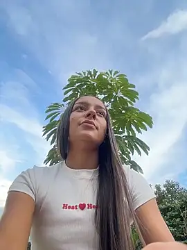 Brunettecollins05 Show Webcam