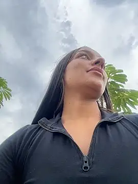 Brunettecollins05 webcam show