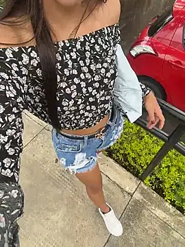 Brunettecollins05 – webcam-show