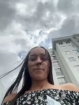 Pokazy przed kamerką – Brunettecollins05