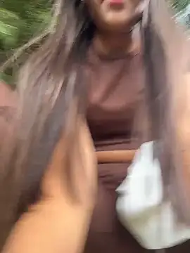 Brunettecollins05 webcam show